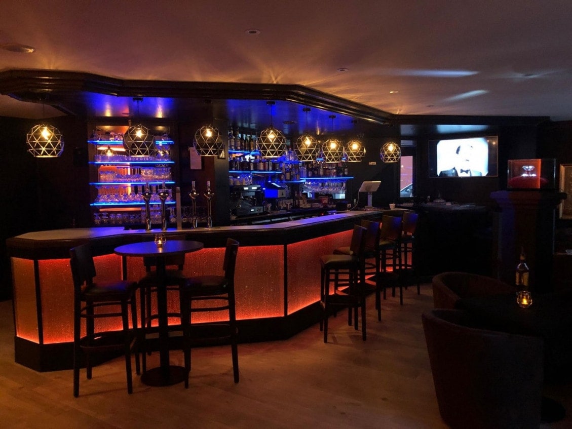 DIAMOND BAR, photo 2